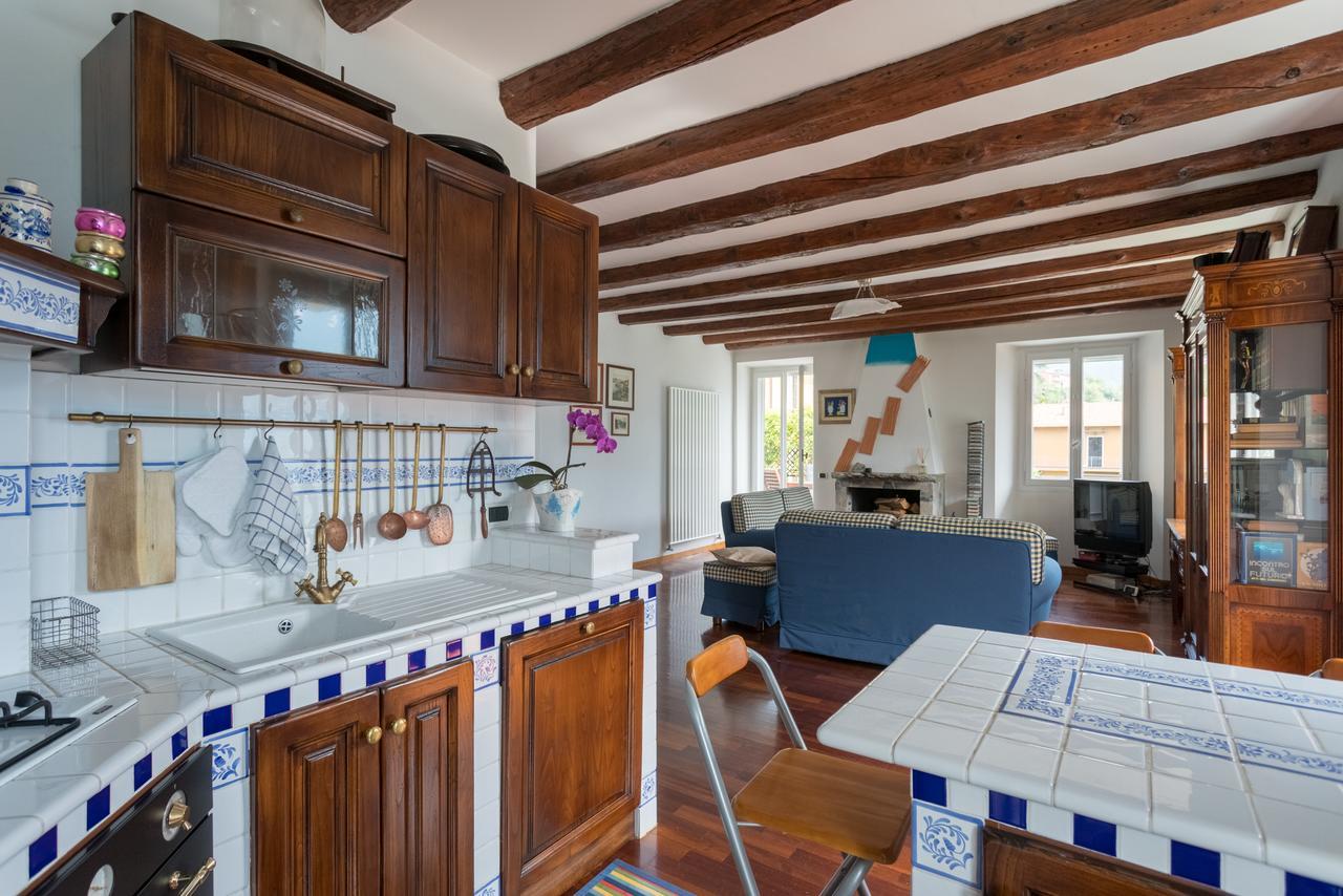 Una Terrazza Da Sogno By Rent All Como Apartment Carate Urio ภายนอก รูปภาพ